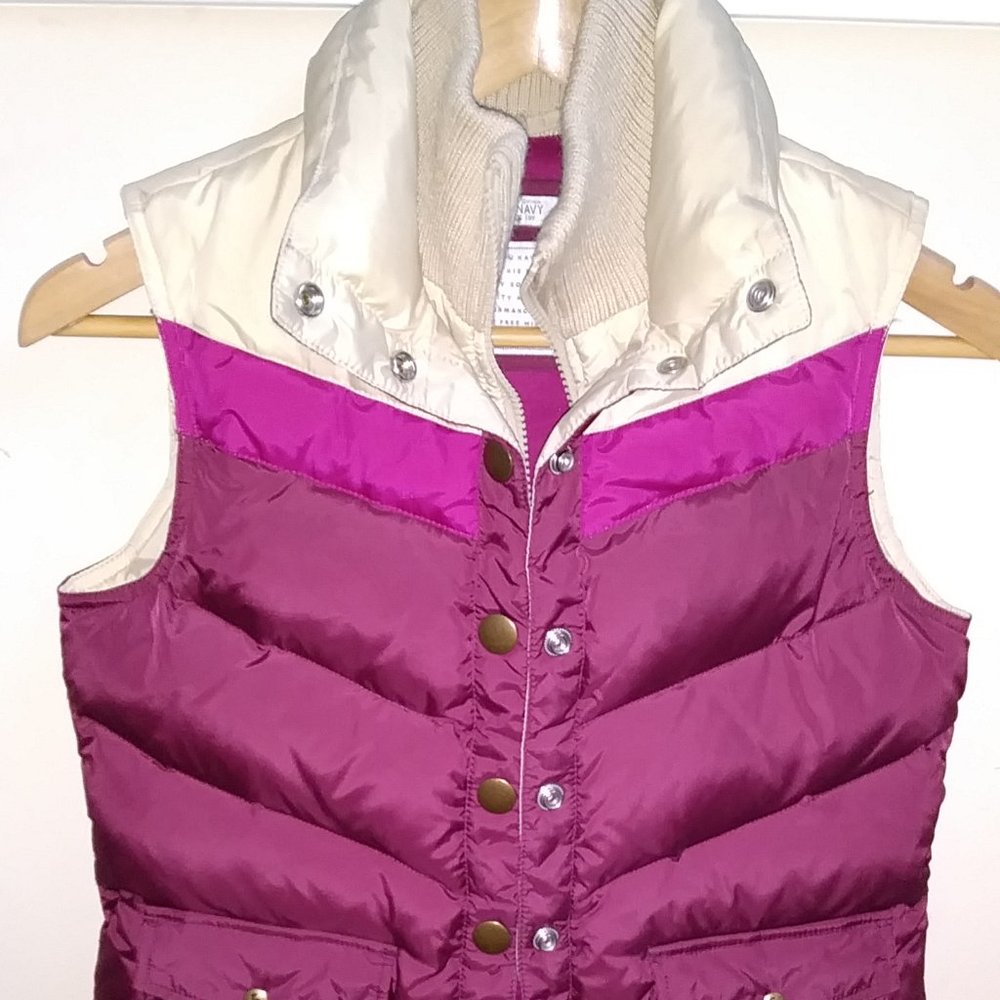 Women's Old Navy full zip button sleeveless Puffer Down filled Coat Vest size XS